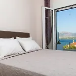Diwani Luxury * ليكسوري