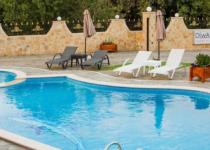 Апартаменты Diwani Luxury Villas Ликсури