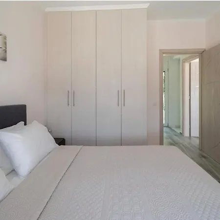 Appartamento Diwani Luxury Lixouri